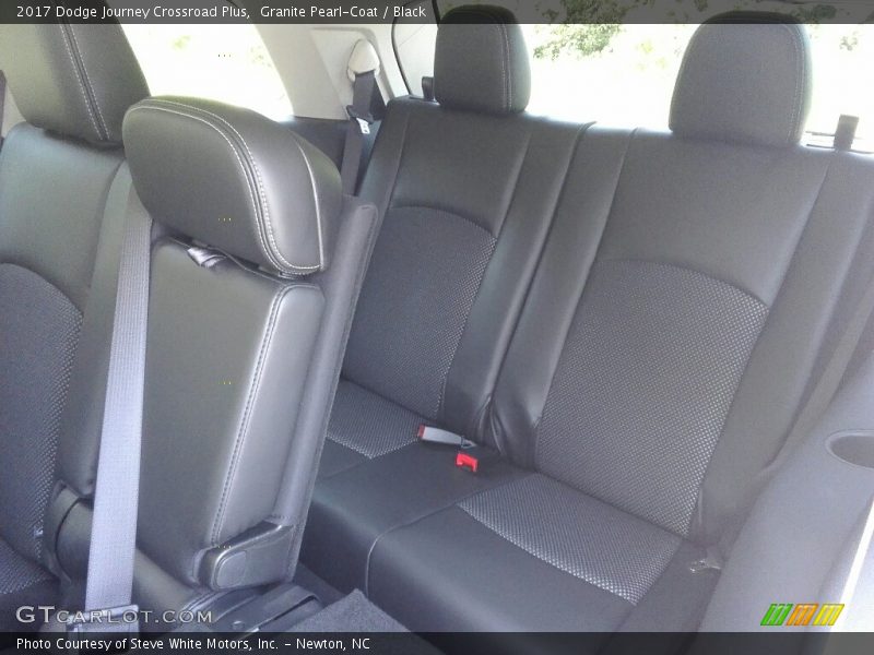 Granite Pearl-Coat / Black 2017 Dodge Journey Crossroad Plus
