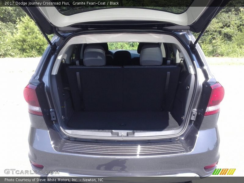 Granite Pearl-Coat / Black 2017 Dodge Journey Crossroad Plus