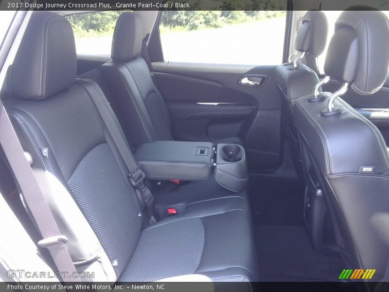 Granite Pearl-Coat / Black 2017 Dodge Journey Crossroad Plus