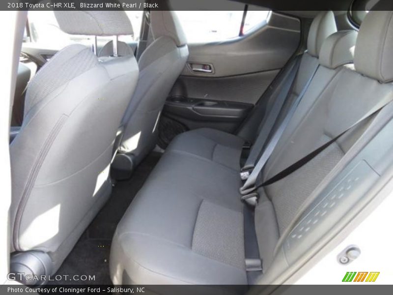 Blizzard White Pearl / Black 2018 Toyota C-HR XLE
