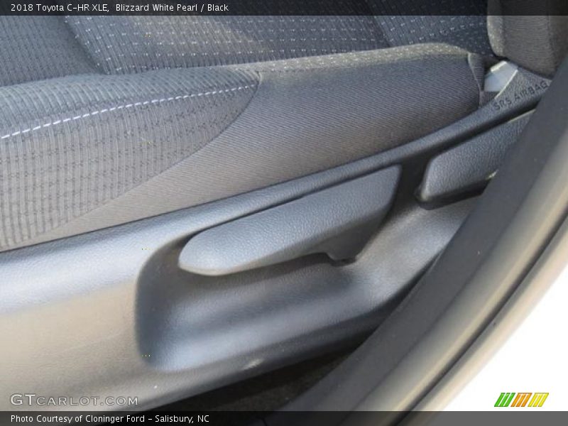 Blizzard White Pearl / Black 2018 Toyota C-HR XLE