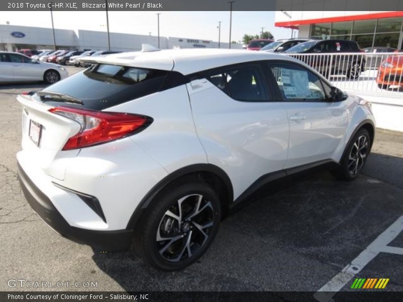 Blizzard White Pearl / Black 2018 Toyota C-HR XLE