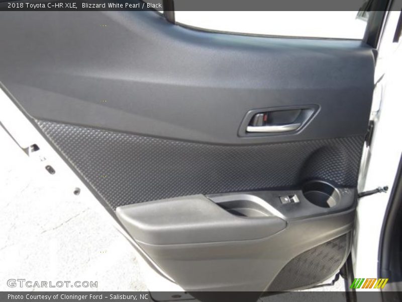 Blizzard White Pearl / Black 2018 Toyota C-HR XLE