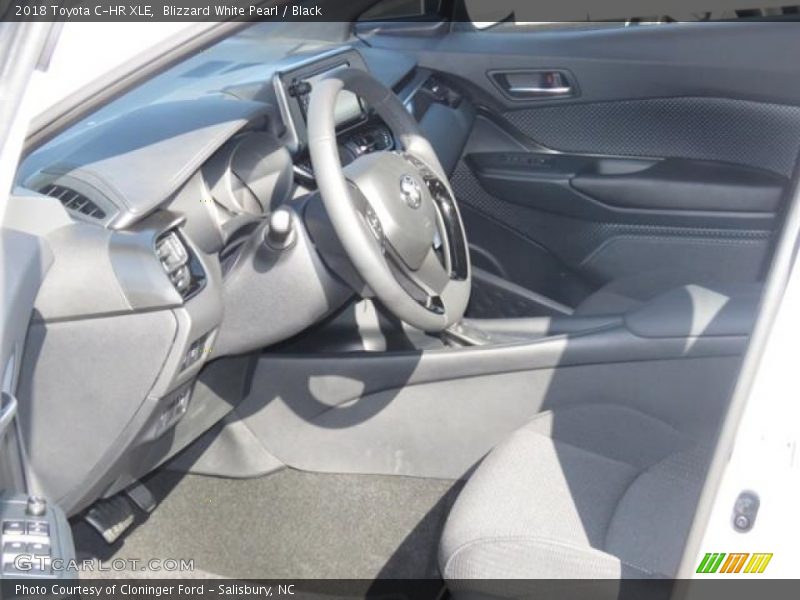 Blizzard White Pearl / Black 2018 Toyota C-HR XLE
