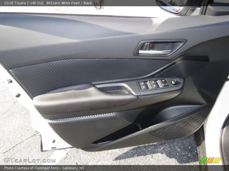 Blizzard White Pearl / Black 2018 Toyota C-HR XLE