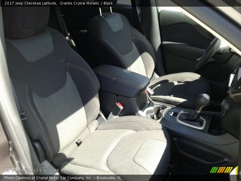 Granite Crystal Metallic / Black 2017 Jeep Cherokee Latitude