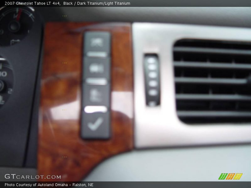 Black / Dark Titanium/Light Titanium 2007 Chevrolet Tahoe LT 4x4
