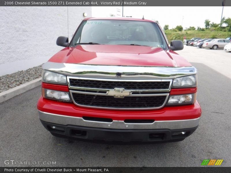 Victory Red / Medium Gray 2006 Chevrolet Silverado 1500 Z71 Extended Cab 4x4
