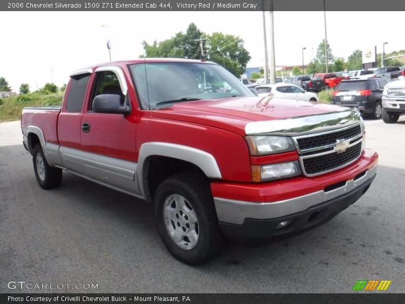 Victory Red / Medium Gray 2006 Chevrolet Silverado 1500 Z71 Extended Cab 4x4