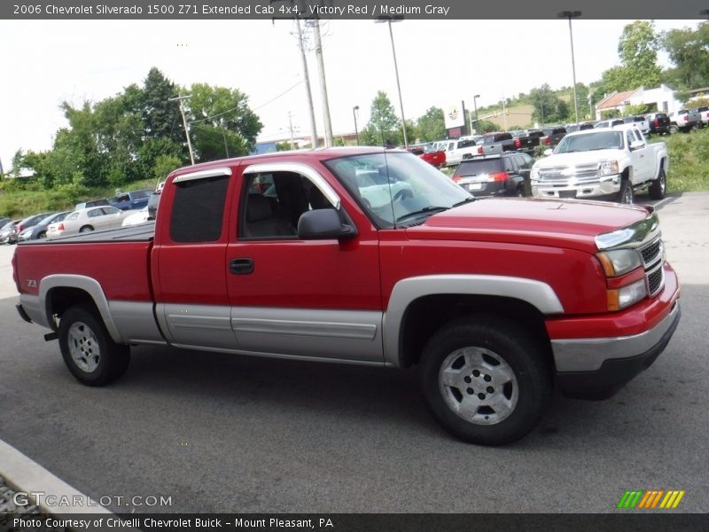 Victory Red / Medium Gray 2006 Chevrolet Silverado 1500 Z71 Extended Cab 4x4