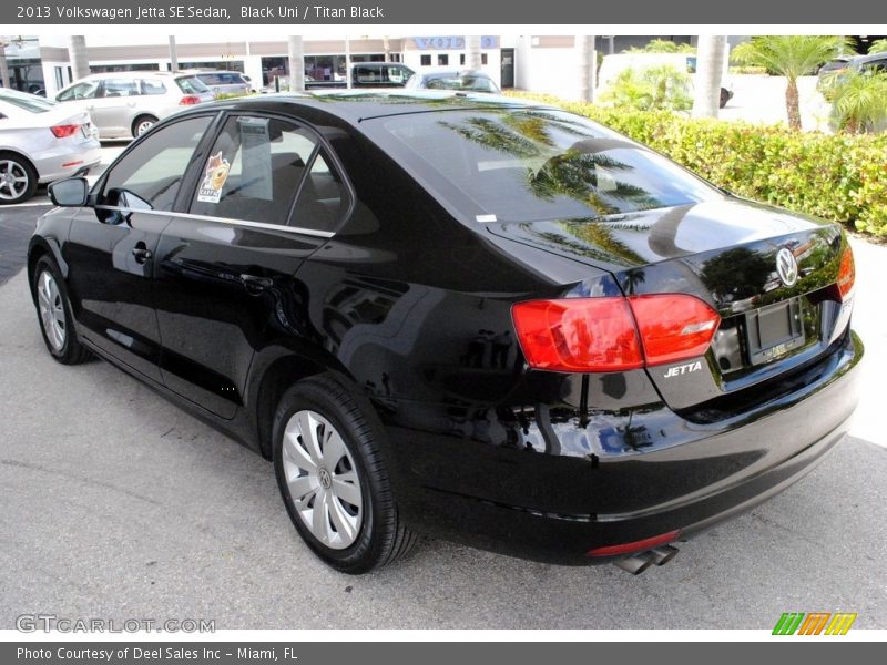 Black Uni / Titan Black 2013 Volkswagen Jetta SE Sedan