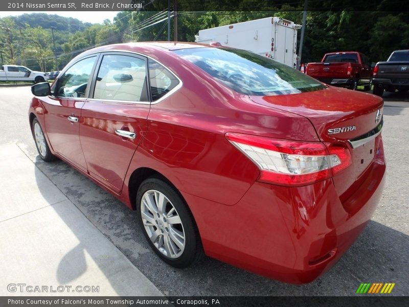 Red Brick / Charcoal 2014 Nissan Sentra SR