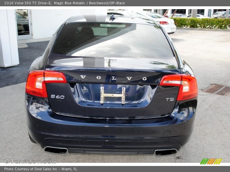 Magic Blue Metallic / Beechwood/Off-Black 2016 Volvo S60 T5 Drive-E