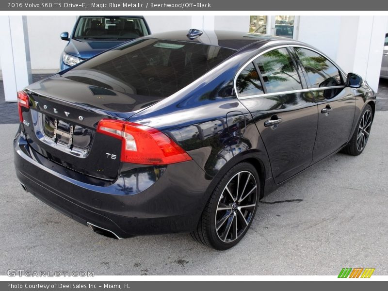 Magic Blue Metallic / Beechwood/Off-Black 2016 Volvo S60 T5 Drive-E