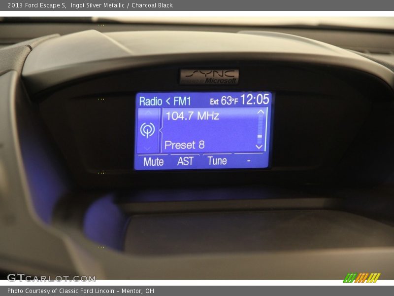 Ingot Silver Metallic / Charcoal Black 2013 Ford Escape S