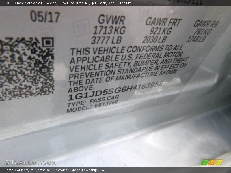 Silver Ice Metallic / Jet Black/Dark Titanium 2017 Chevrolet Sonic LT Sedan