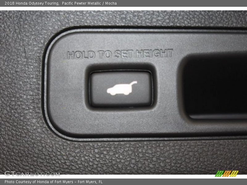 Pacific Pewter Metallic / Mocha 2018 Honda Odyssey Touring