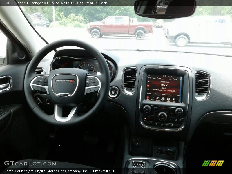 Vice White Tri-Coat Pearl / Black 2017 Dodge Durango SXT