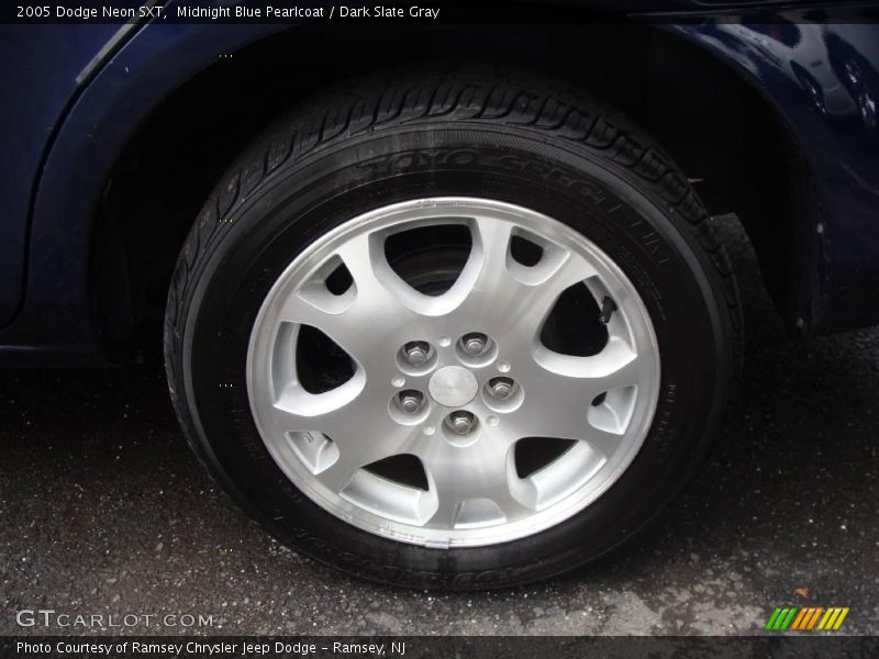 Midnight Blue Pearlcoat / Dark Slate Gray 2005 Dodge Neon SXT