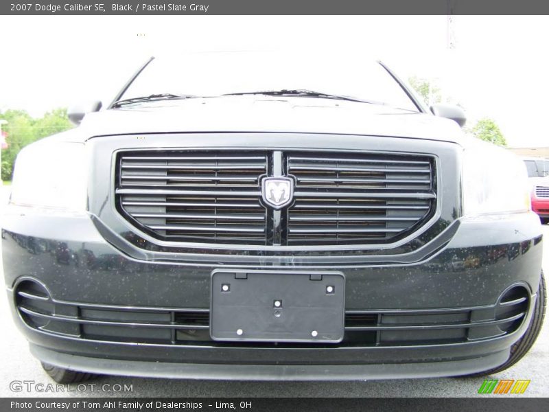 Black / Pastel Slate Gray 2007 Dodge Caliber SE