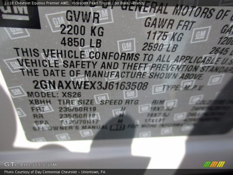 Iridescent Pearl Tricoat / Jet Black/­Brandy 2018 Chevrolet Equinox Premier AWD