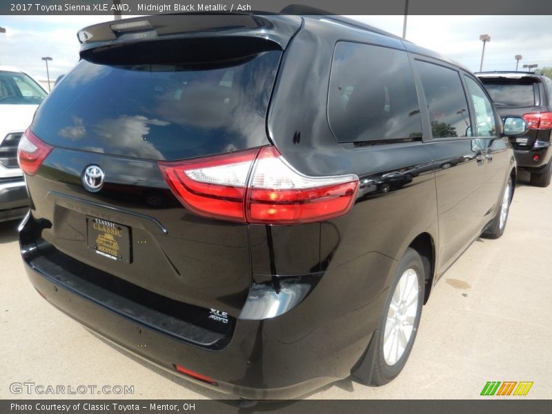 Midnight Black Metallic / Ash 2017 Toyota Sienna XLE AWD