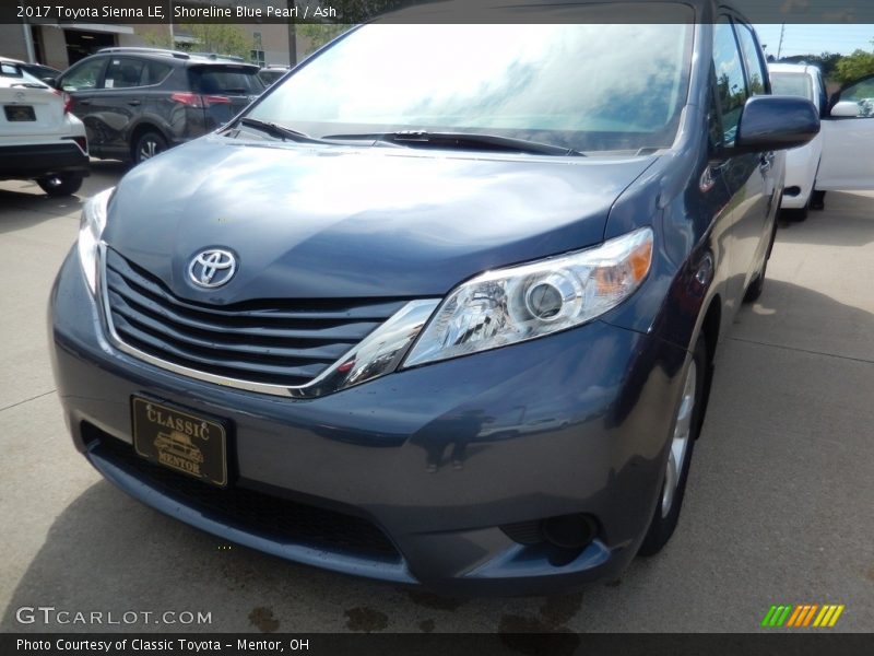 Shoreline Blue Pearl / Ash 2017 Toyota Sienna LE