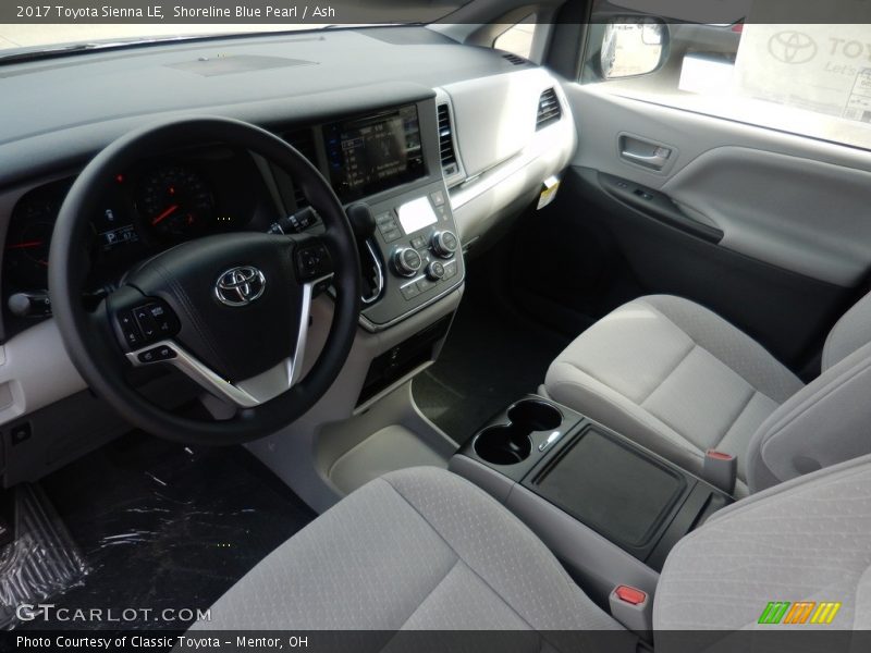 Shoreline Blue Pearl / Ash 2017 Toyota Sienna LE