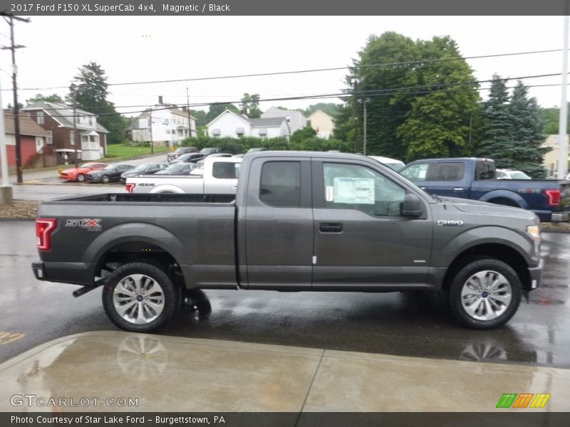 Magnetic / Black 2017 Ford F150 XL SuperCab 4x4
