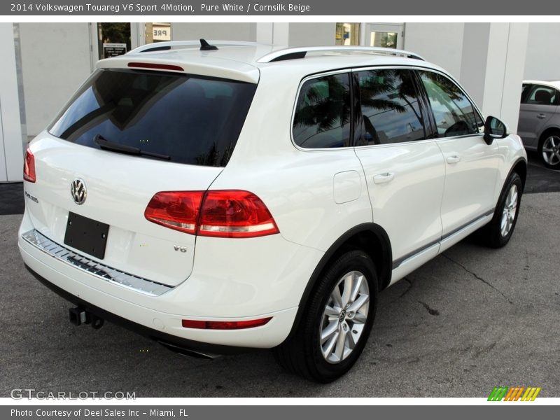 Pure White / Cornsilk Beige 2014 Volkswagen Touareg V6 Sport 4Motion