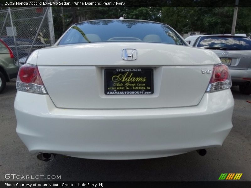 White Diamond Pearl / Ivory 2009 Honda Accord EX-L V6 Sedan