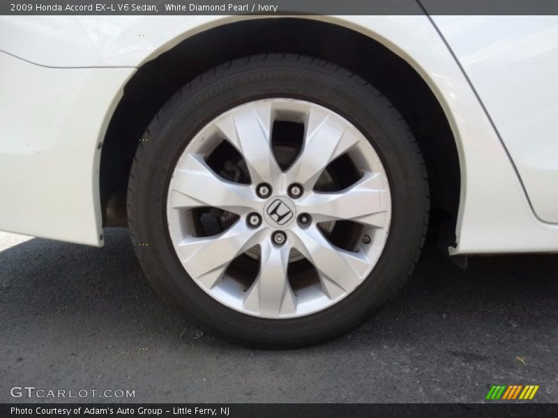 White Diamond Pearl / Ivory 2009 Honda Accord EX-L V6 Sedan