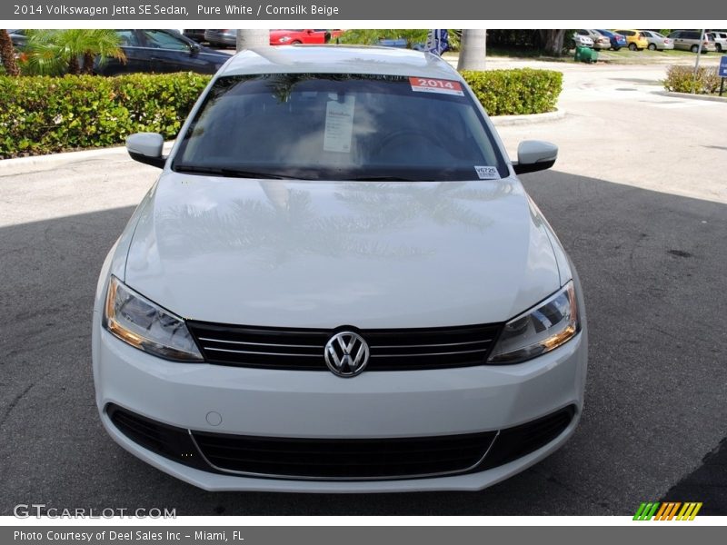 Pure White / Cornsilk Beige 2014 Volkswagen Jetta SE Sedan