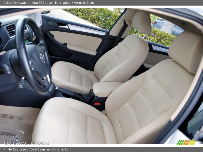 Pure White / Cornsilk Beige 2014 Volkswagen Jetta SE Sedan