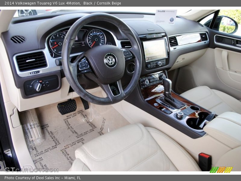 Black / Cornsilk Beige 2014 Volkswagen Touareg V6 Lux 4Motion
