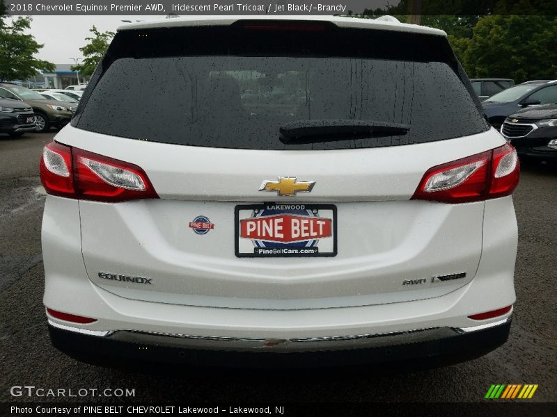 Iridescent Pearl Tricoat / Jet Black/­Brandy 2018 Chevrolet Equinox Premier AWD