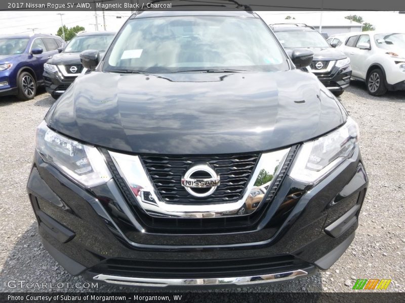 Magnetic Black / Charcoal 2017 Nissan Rogue SV AWD