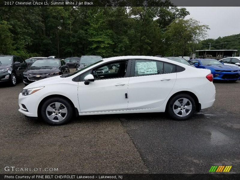 Summit White / Jet Black 2017 Chevrolet Cruze LS