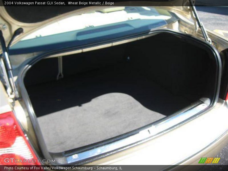 Wheat Beige Metallic / Beige 2004 Volkswagen Passat GLX Sedan