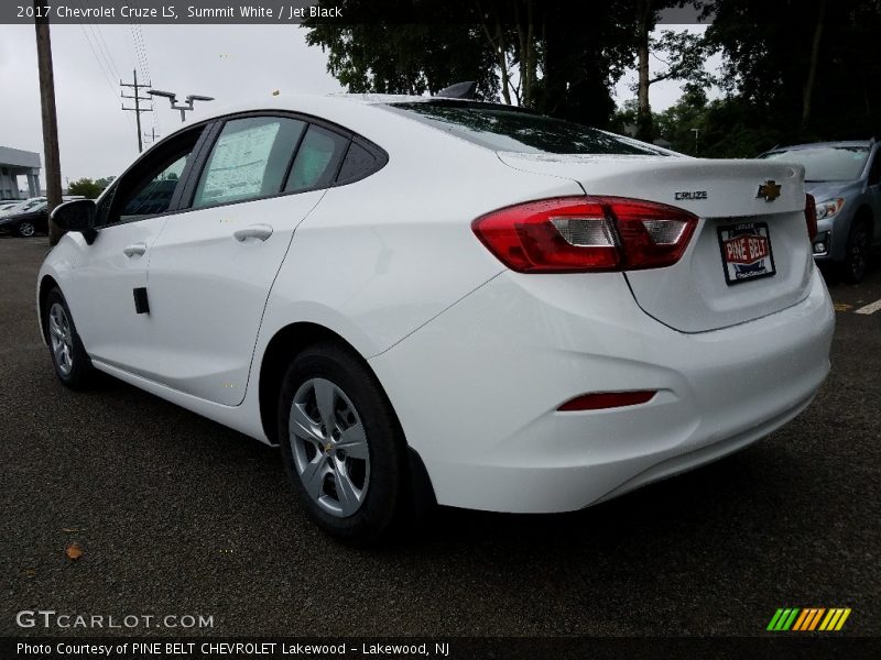 Summit White / Jet Black 2017 Chevrolet Cruze LS