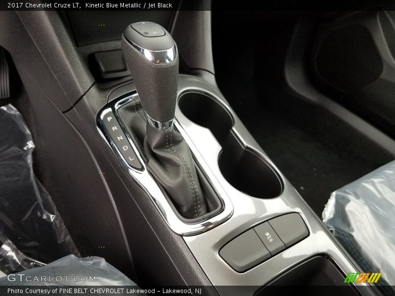 Kinetic Blue Metallic / Jet Black 2017 Chevrolet Cruze LT