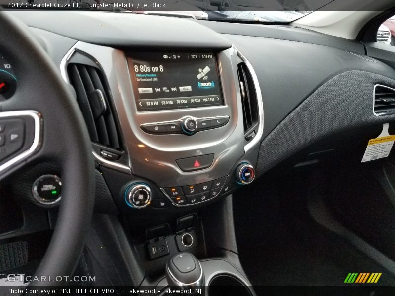 Tungsten Metallic / Jet Black 2017 Chevrolet Cruze LT