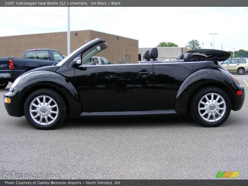 Uni Black / Black 2005 Volkswagen New Beetle GLS Convertible