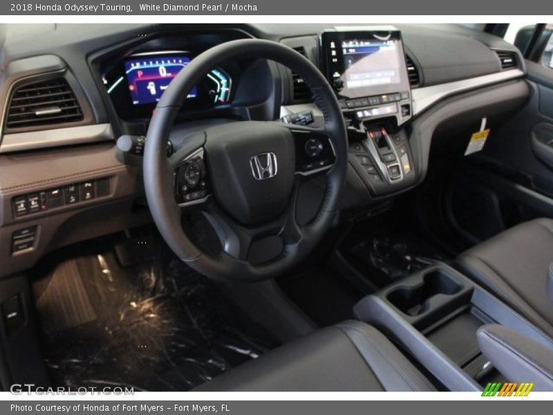 White Diamond Pearl / Mocha 2018 Honda Odyssey Touring