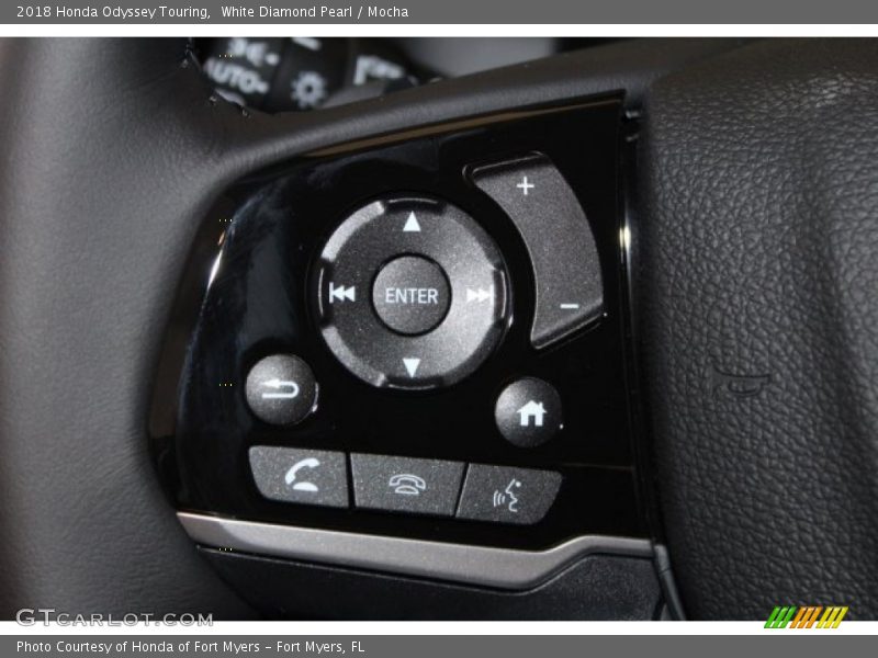 White Diamond Pearl / Mocha 2018 Honda Odyssey Touring