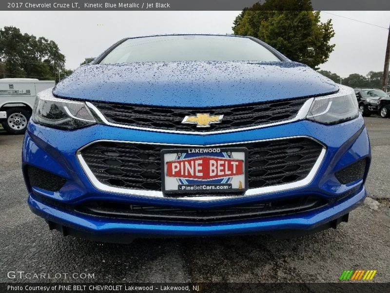 Kinetic Blue Metallic / Jet Black 2017 Chevrolet Cruze LT