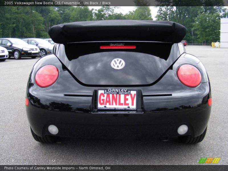 Uni Black / Black 2005 Volkswagen New Beetle GLS Convertible