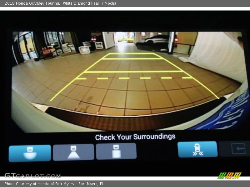 White Diamond Pearl / Mocha 2018 Honda Odyssey Touring