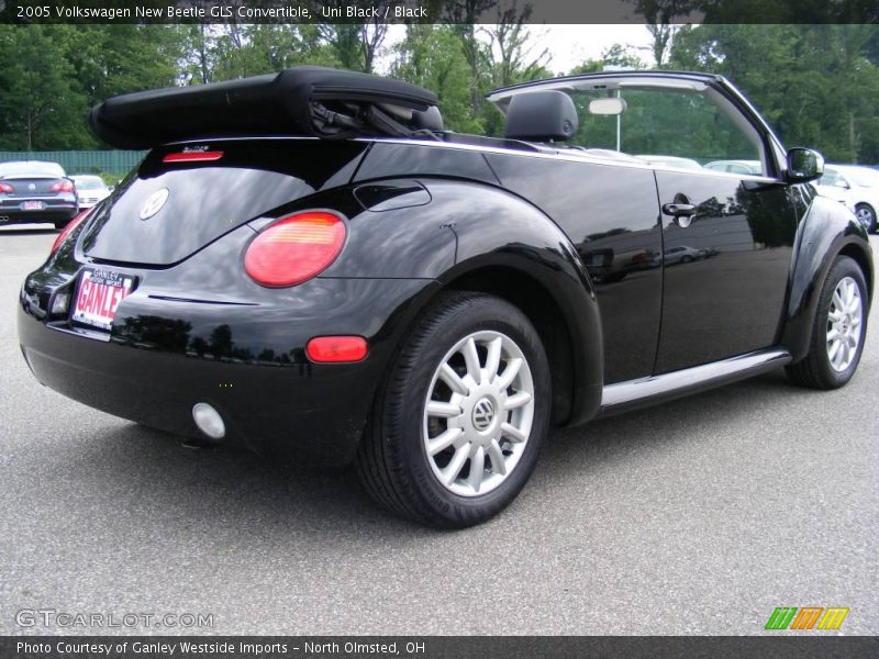 Uni Black / Black 2005 Volkswagen New Beetle GLS Convertible