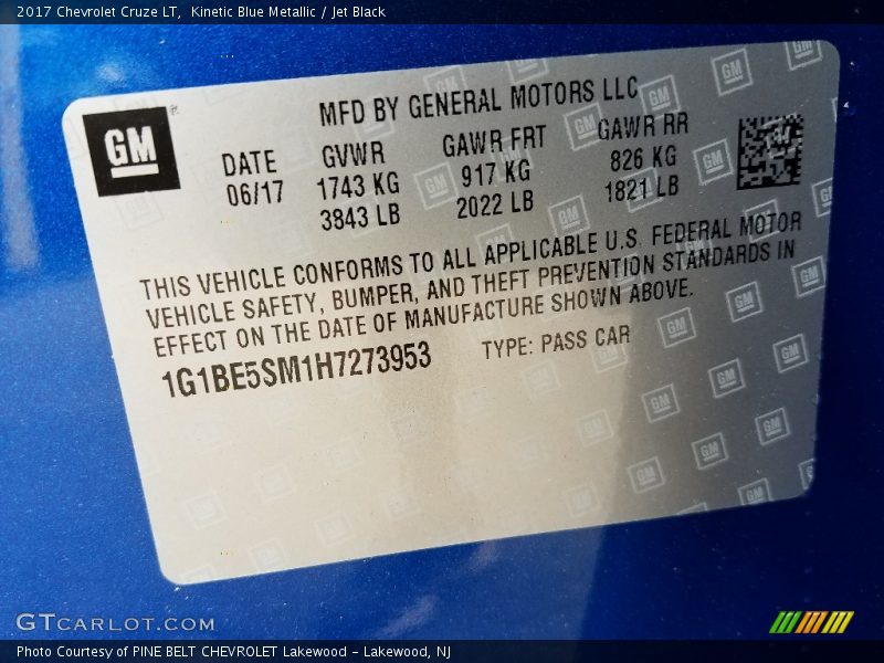 Kinetic Blue Metallic / Jet Black 2017 Chevrolet Cruze LT